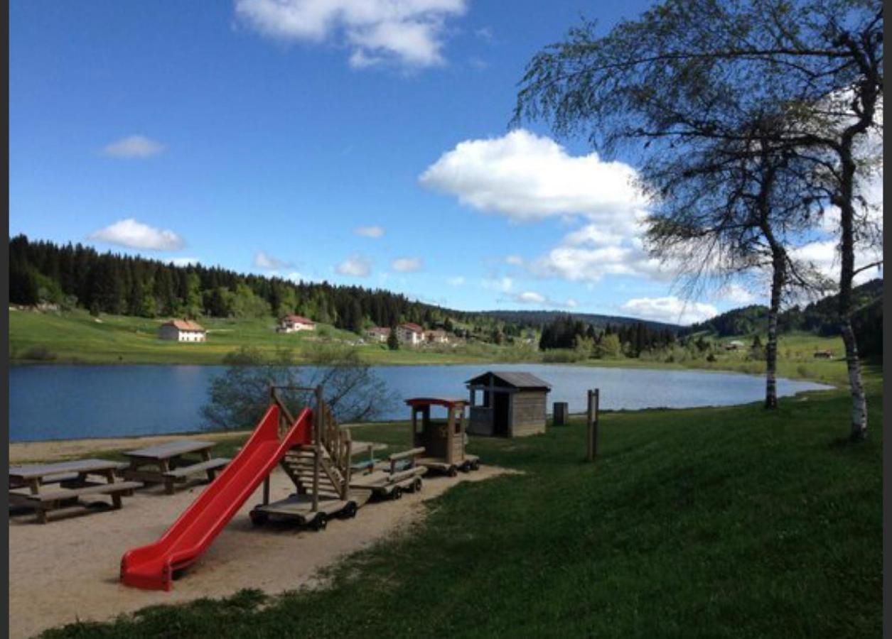 Gite Avec Terrasse Et Belle Vue - Chaletnelda Com Lamoura Buitenkant foto